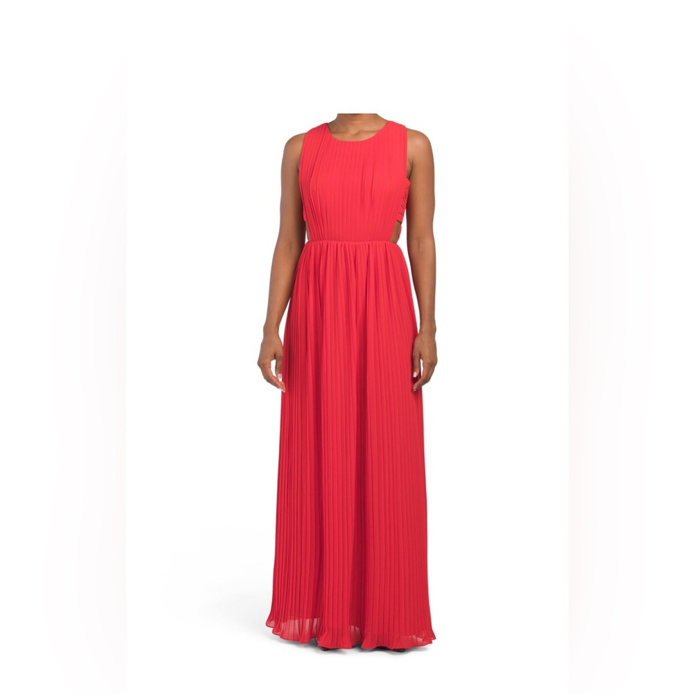 BRAND NEW WITH TAGS BGBGMAXAZRIA cut out back gown in the color red. Size 12.
